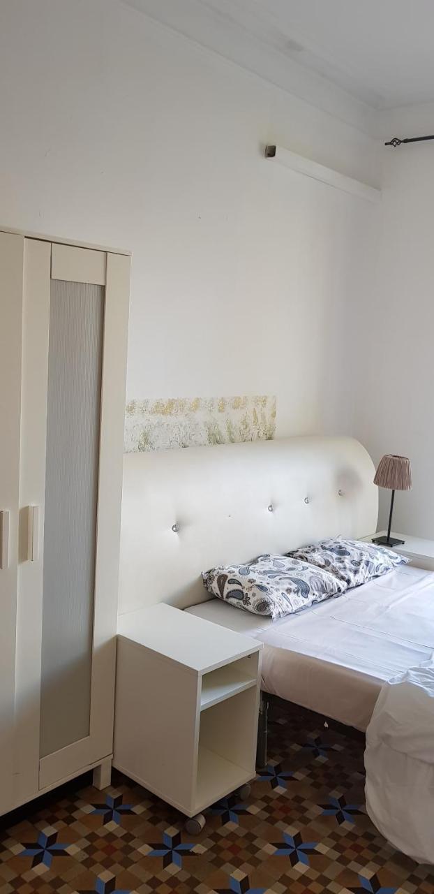 Hôtel Casa Marisa à Barcelone Extérieur photo