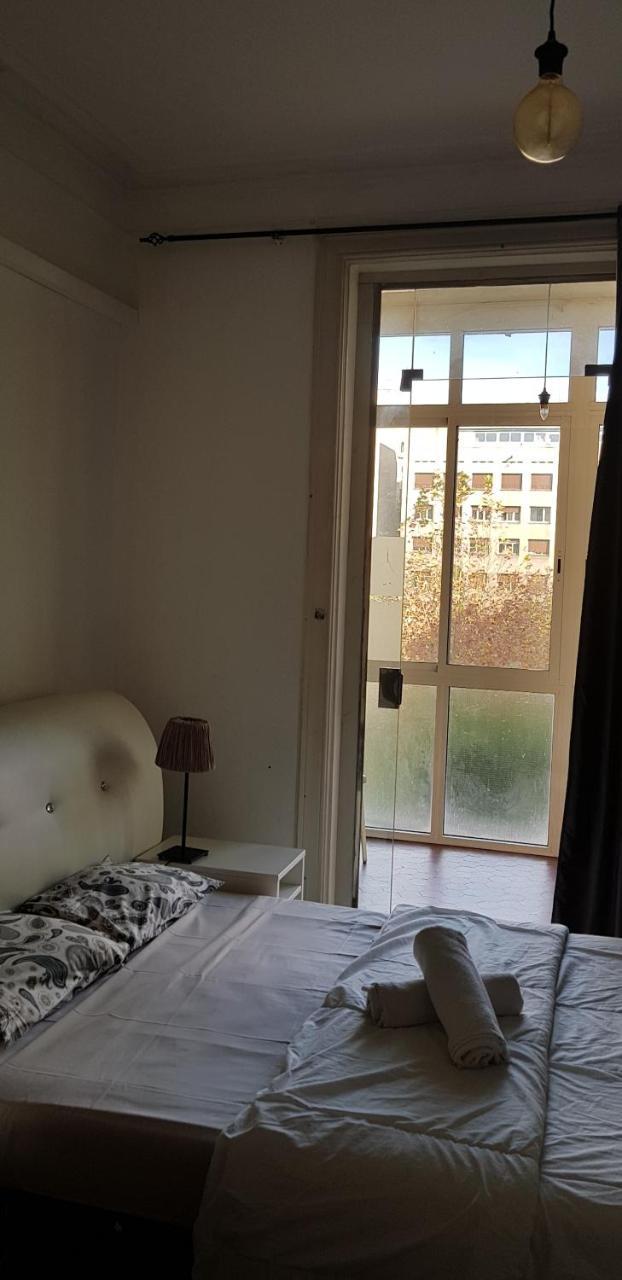 Hôtel Casa Marisa à Barcelone Extérieur photo